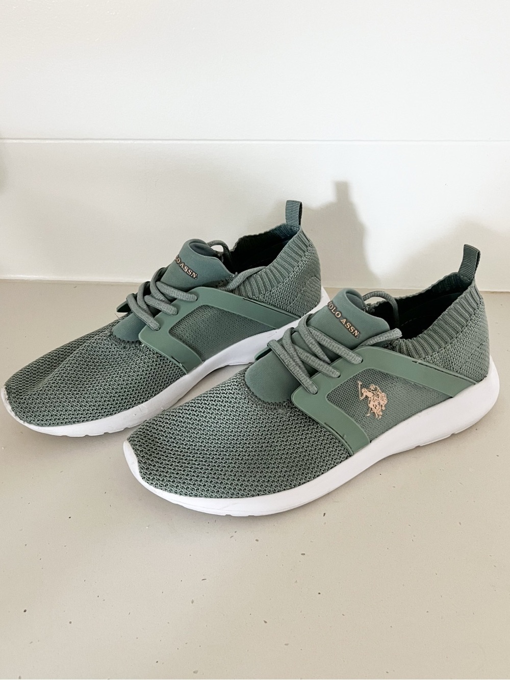 U.S. Polo Assn. Olive Gray Knit Slip-On Sneakers White Sole Women’s Size 10 - Picture 4 of 7